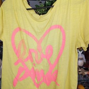 Lot of 2 vs Pink shirts